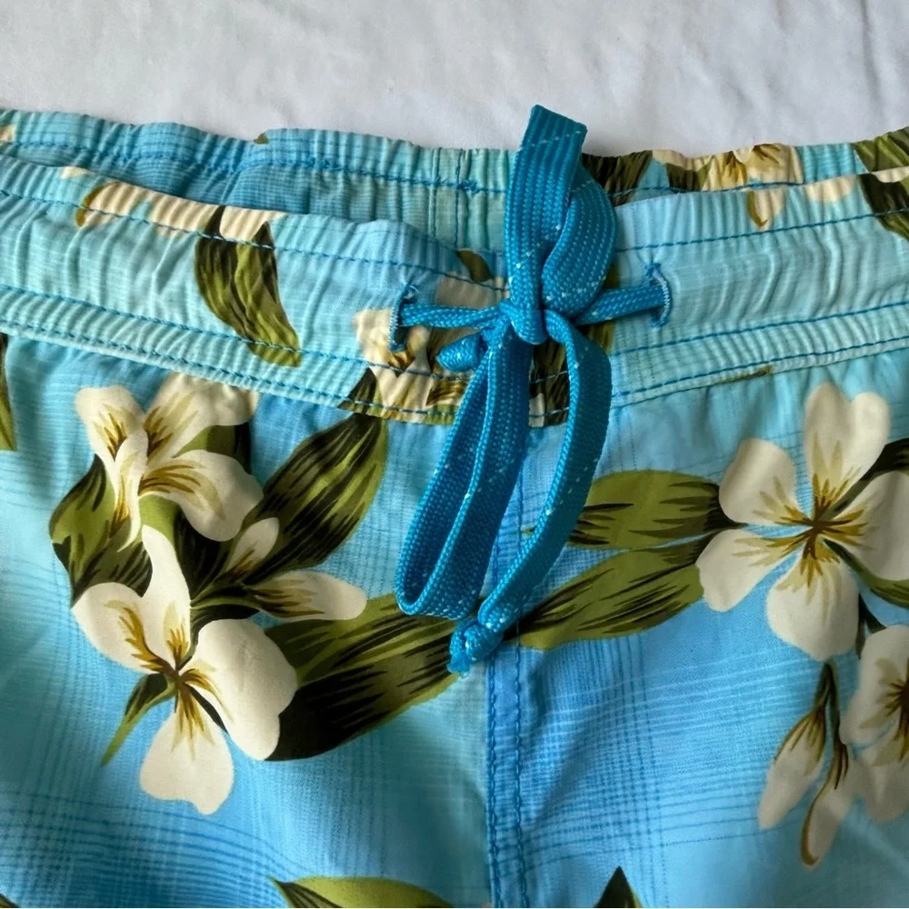 Tommy Bahama Blue Hawaiian Mesh Swimsuit Beach